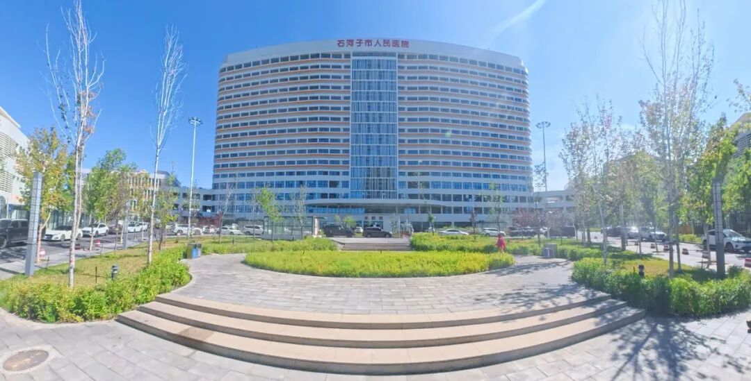 【优质服务】从小庭院到大花园:石河子市人民医院打造花园式医院