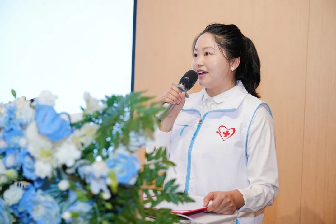 中国南丁格尔志愿护理服务总队成都新华医院志愿护理服务队正式成立