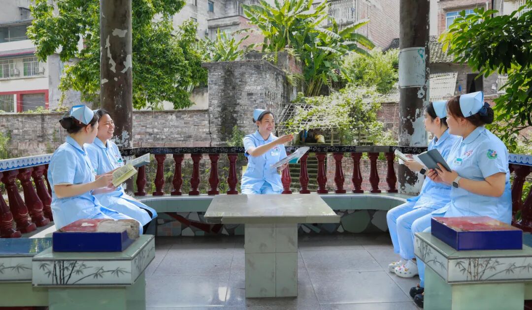 【人医榜样】扎根基层守初心 以爱为帆护健康——记合江县人民医院医共体优秀护士税佳