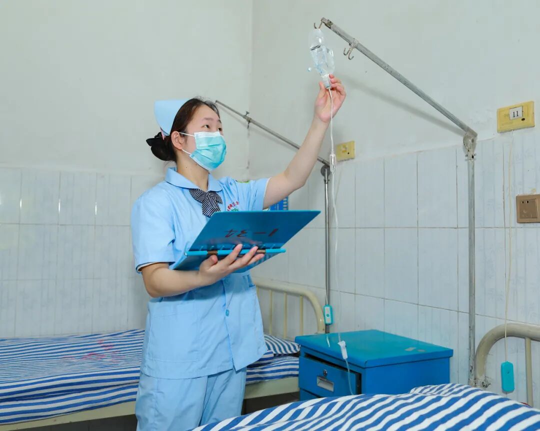 【人医榜样】扎根基层守初心 以爱为帆护健康——记合江县人民医院医共体优秀护士税佳