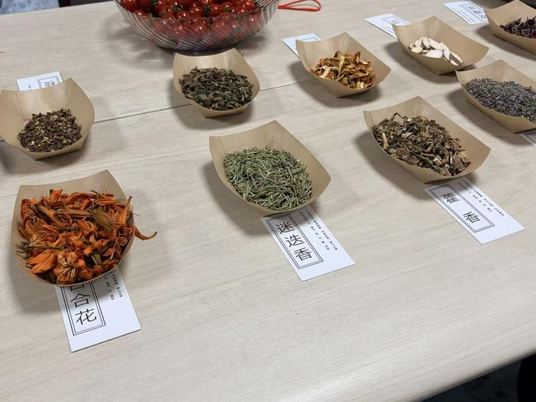 【端午节特辑⑤】端午安康 · 药香传情 —— 呼吸内科与患者共度暖心端午