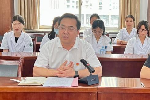 粽香传家风 红心迎七一 | 河科大二附院规培党支部开展特色主题党日活动