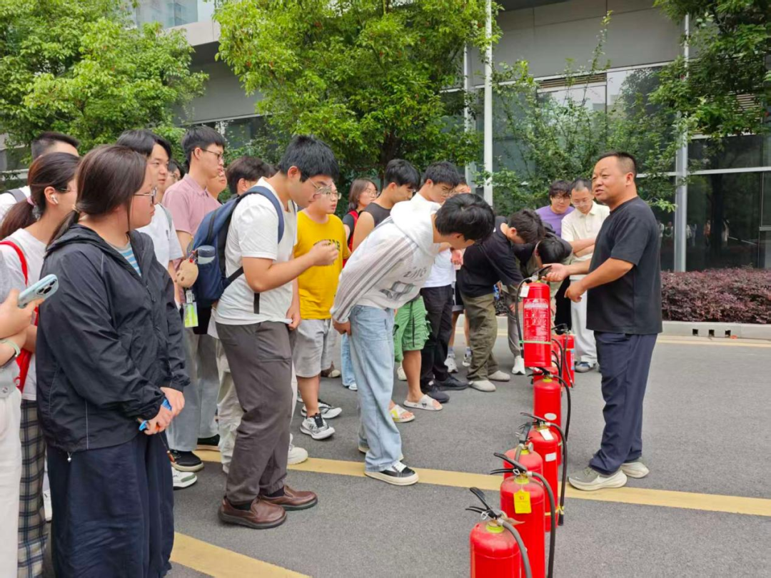 先备好课,再教好人——我院完成2026-2027学年实习集体备课与岗前培训