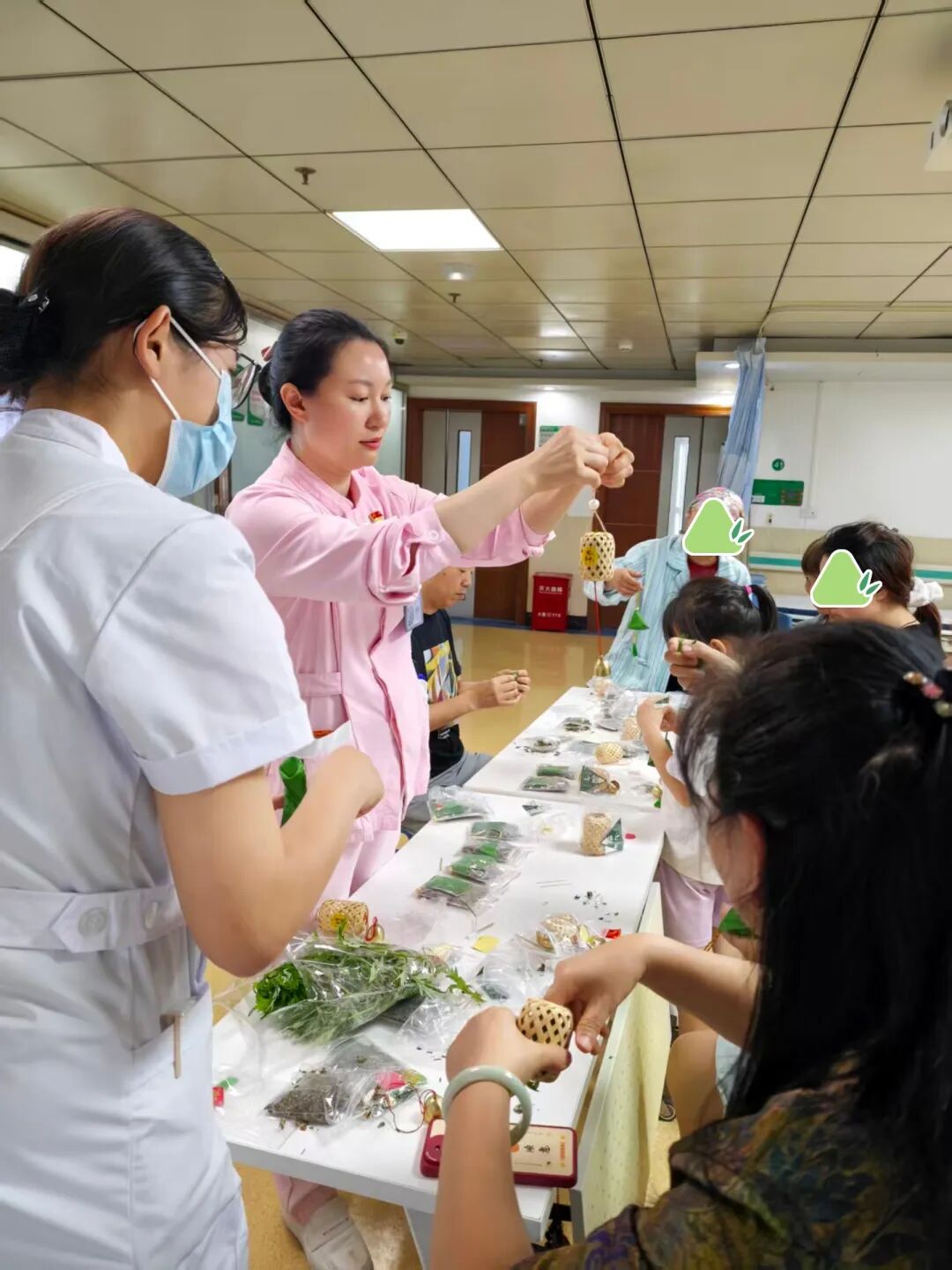 深圳市妇幼保健院妇科一区举办端午节人文关怀及科普活动