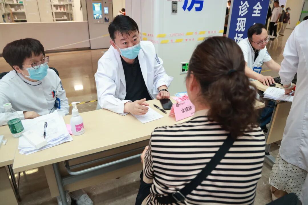 仁心护脊梁,义诊暖人心 | 南京江北医院全民脊柱健康公益义诊活动圆满收官