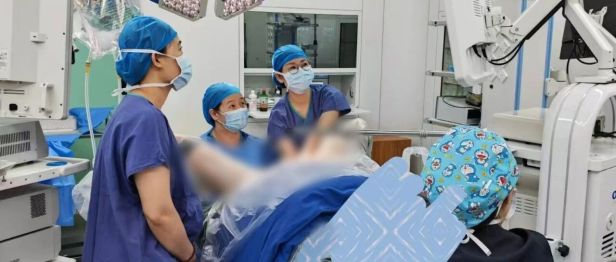 围绝经期异常出血需重视 国文宫腔镜微创守护外籍女性宫腔健康