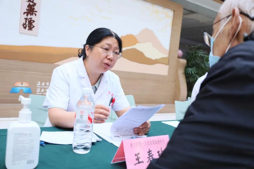 淮安市一院副院长张红率多学科专家团队赴淮安医院开展巡回医疗活动