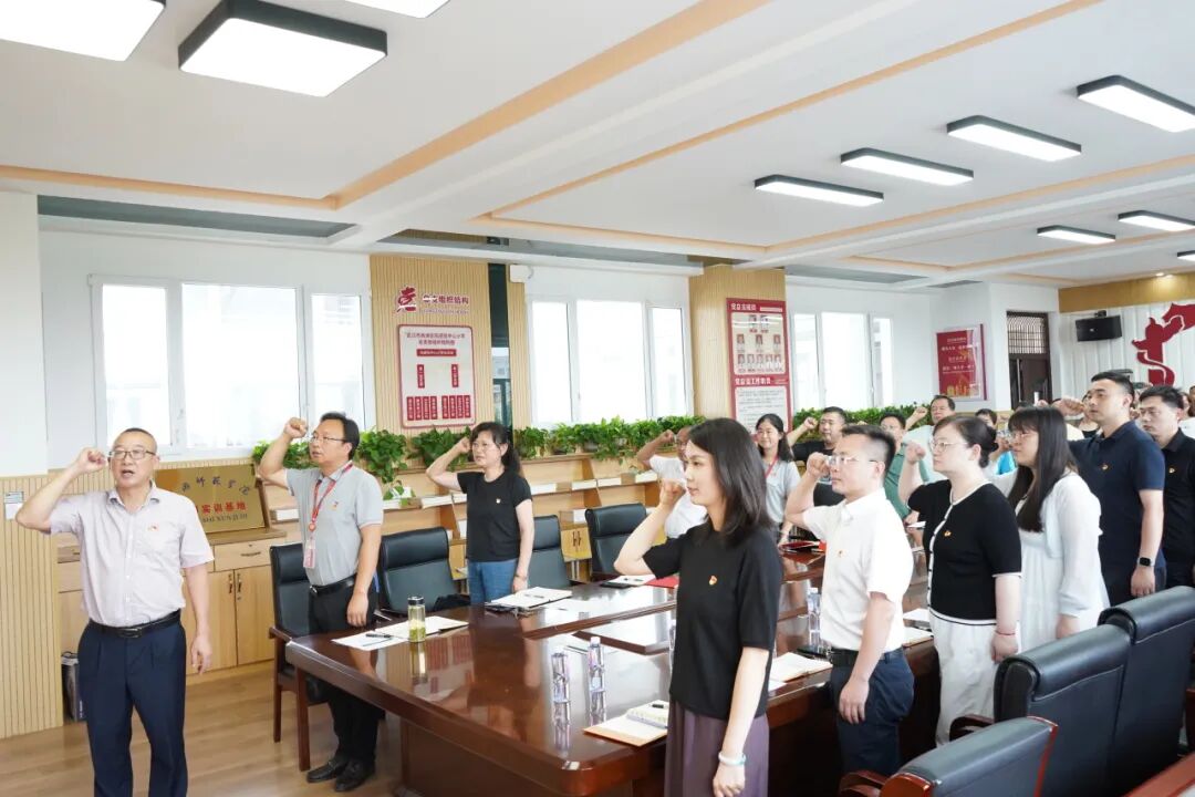 党建共建聚合力 医教携手护健康——我院阳逻院区与阳逻街中心小学联合开展主题党日活动