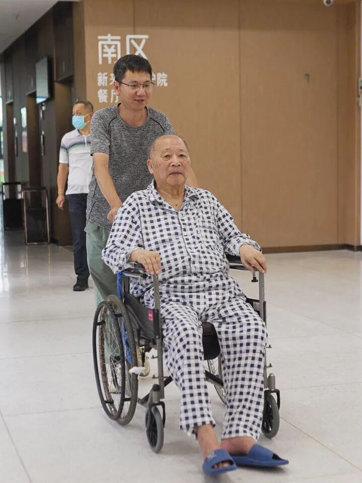 一个午后,两处欢喜 | 新来福长者的快乐,从来不止一种