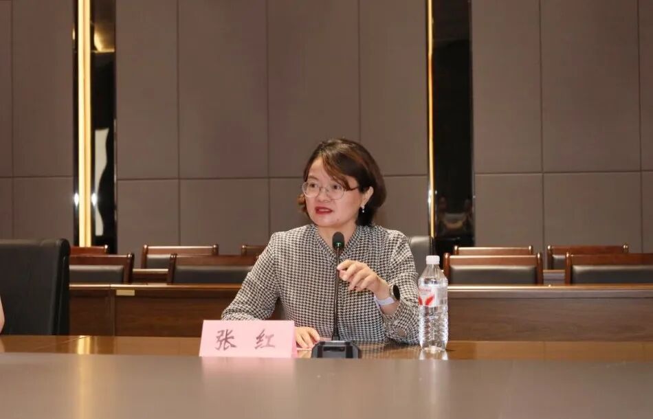 淮安市一院副院长张红率多学科专家团队赴淮安医院开展巡回医疗活动