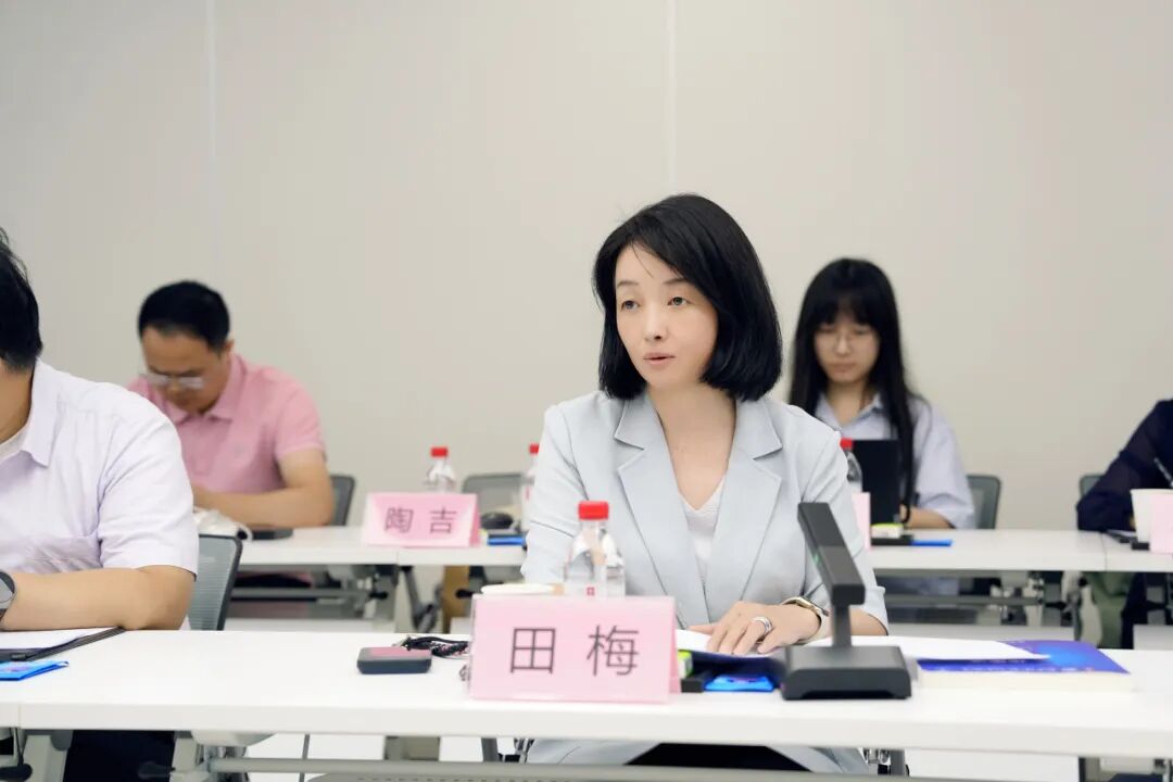【医院动态】政产学研医齐聚 核医疗新质生产力研讨会在市中心医院召开