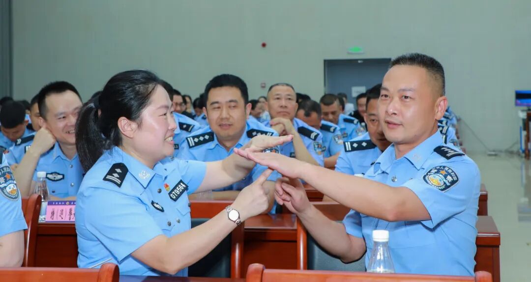 【人医动态】健康管家驻警营 医警同心护平安