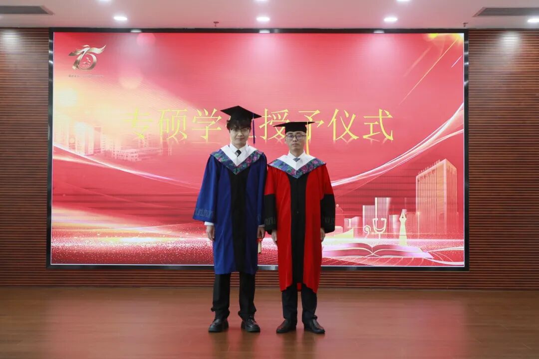 逐梦行医路 启航新征程 ——湖北省第三人民医院举行2026届住培学员结业暨临床医学专业硕士研究生毕业典礼