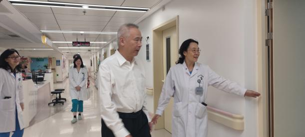 「三名工程」专家孔北华教授莅临深圳市妇幼保健院指导并开展妇科肿瘤病例分享讨论