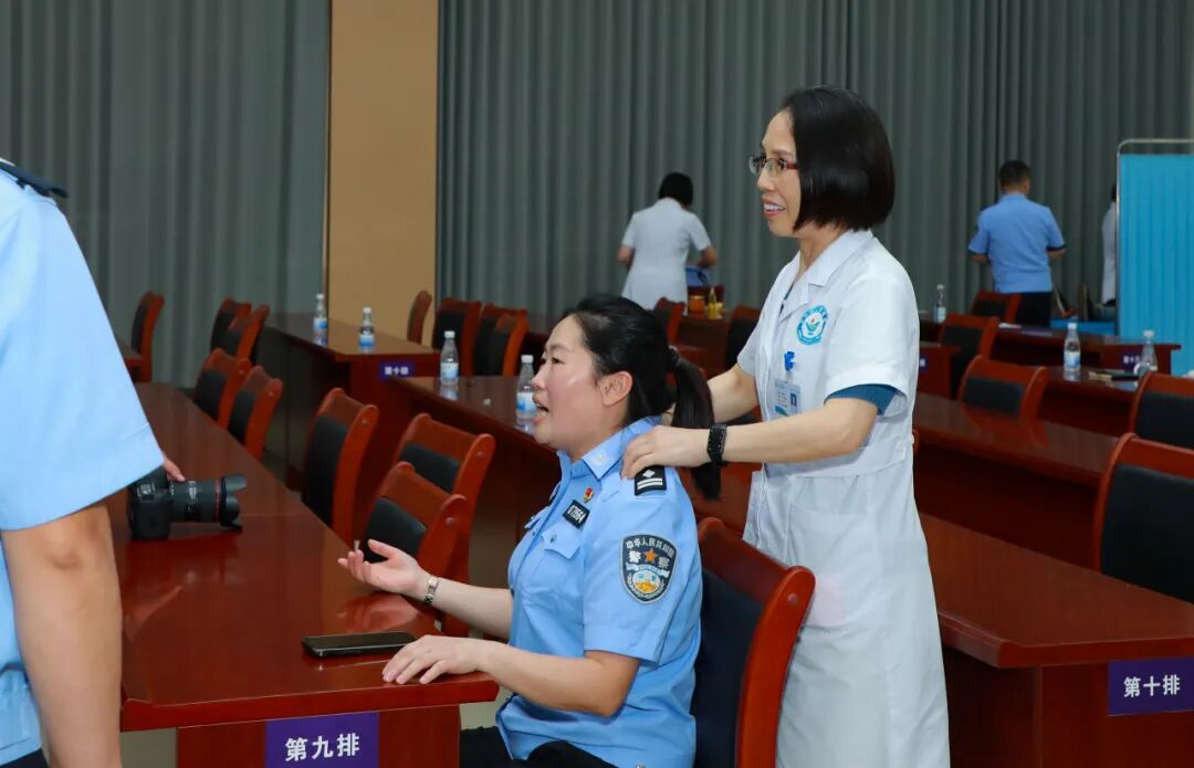 【人医动态】健康管家驻警营 医警同心护平安