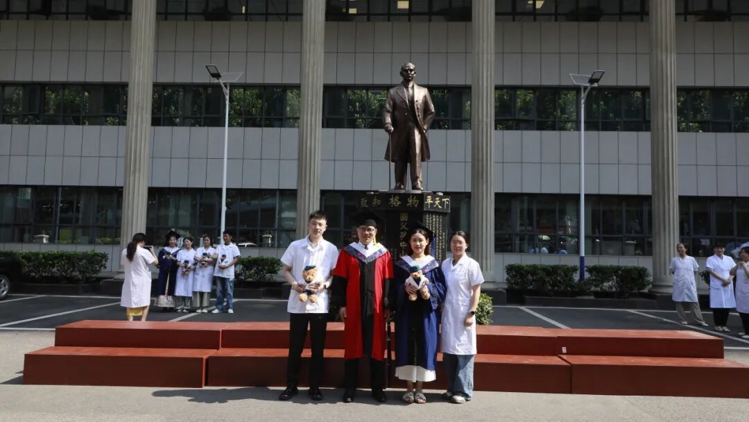 逐梦行医路 启航新征程 ——湖北省第三人民医院举行2026届住培学员结业暨临床医学专业硕士研究生毕业典礼