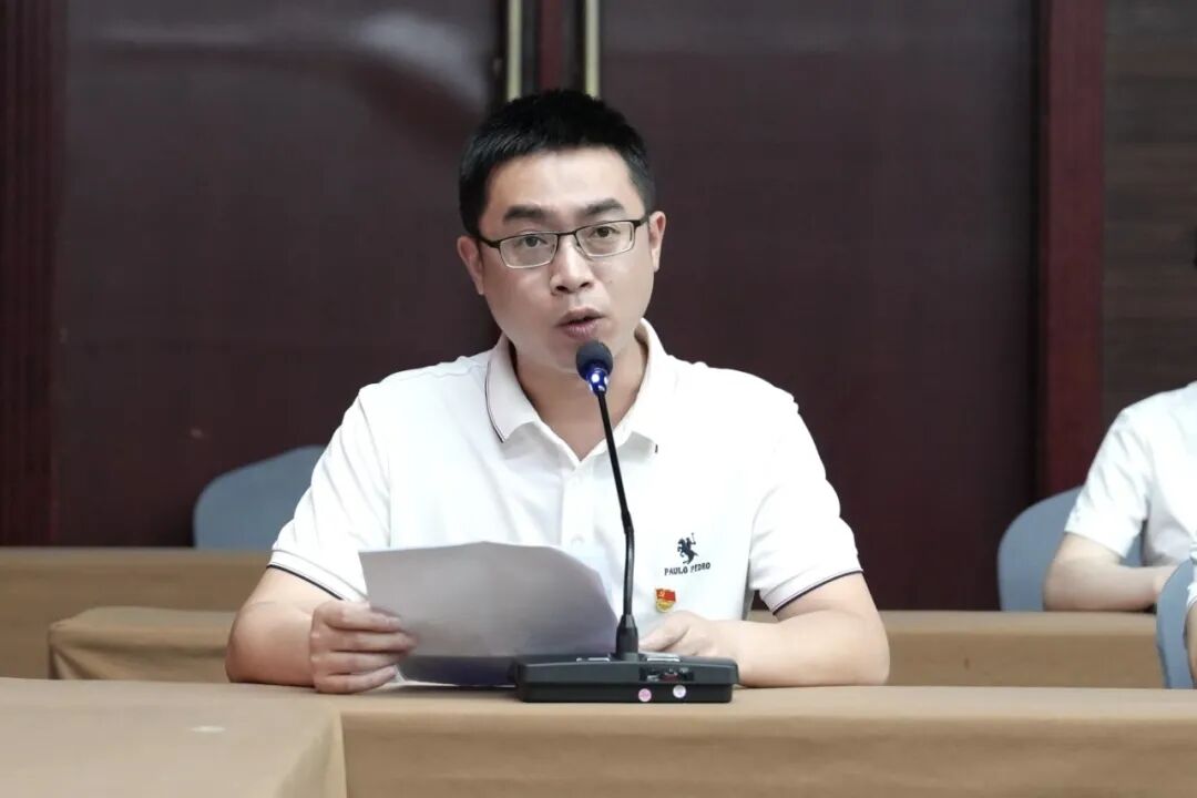 实干筑牢行医底色 | 黄山华泽医院党总支召开庆祝建党 105 周年党员大会