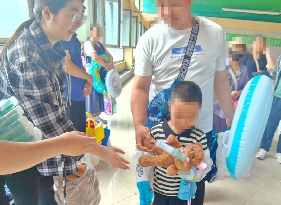 综合新闻丨童趣同行 温暖相伴——本溪市中心医院儿童康复中心开展亲子活动