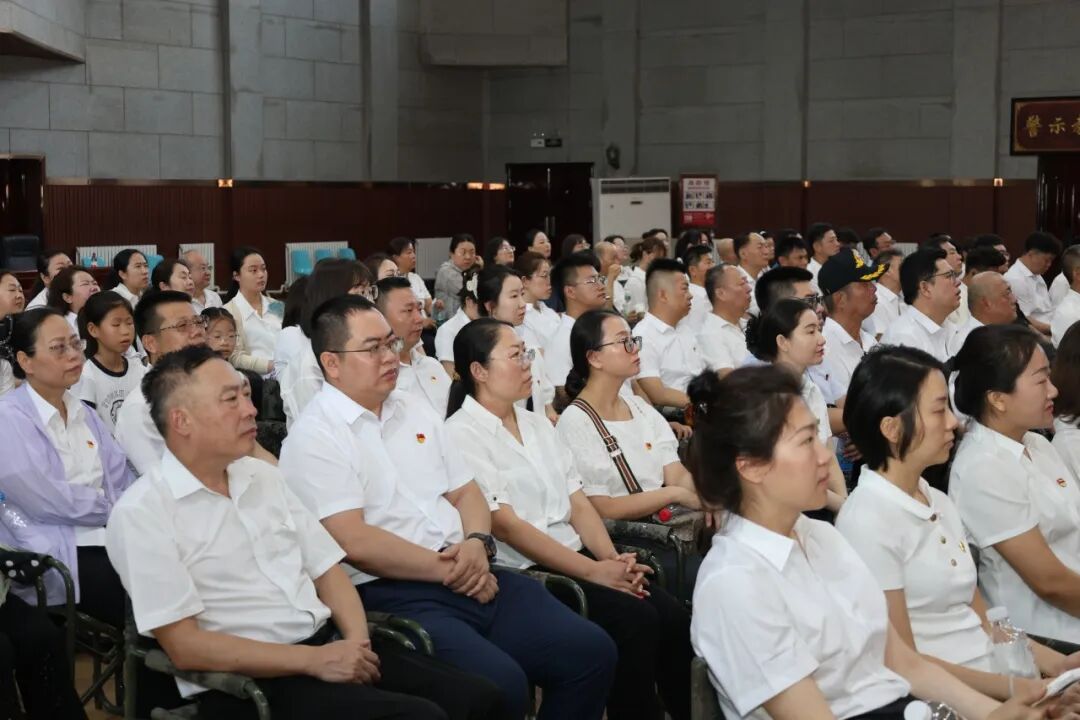 石河子市人民医院开展庆祝建党 105 周年主题党日活动