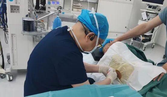 椎管内麻醉联合髂筋膜阻滞：九旬老人髋部手术的「安全双保险」