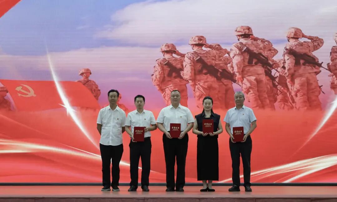 石河子市人民医院开展庆祝建党 105 周年主题党日活动