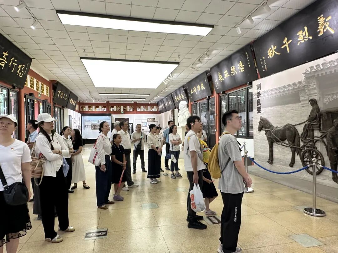 寻访红色足迹 坚守初心使命——四川蓝生脑科医院举行七一主题党日活动