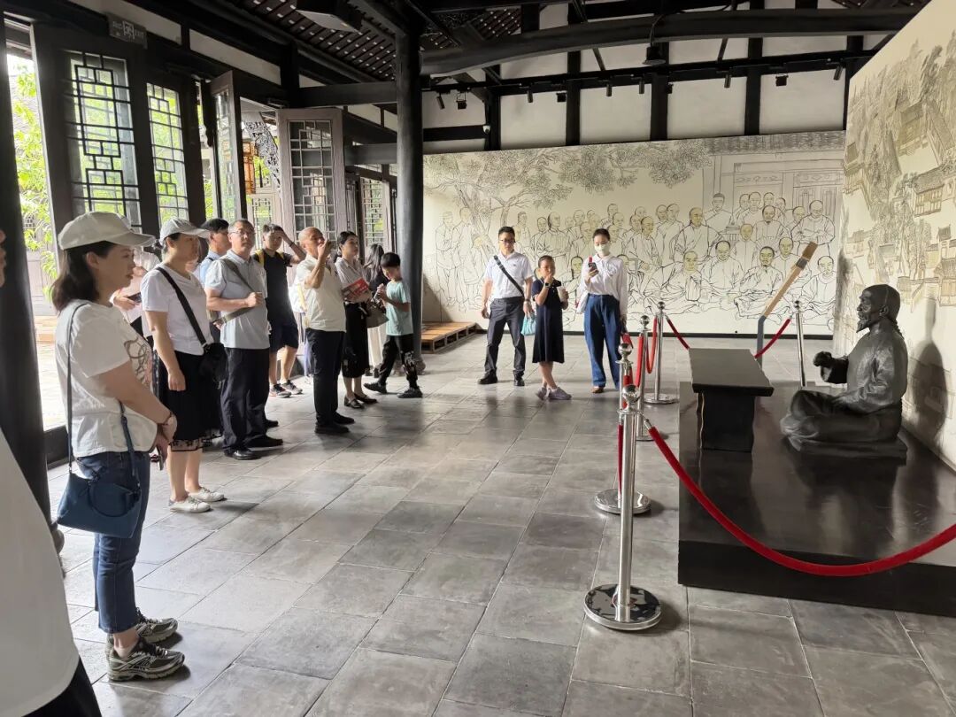 寻访红色足迹 坚守初心使命——四川蓝生脑科医院举行七一主题党日活动