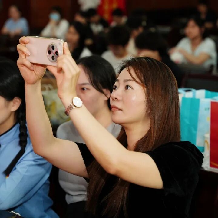 建党节特辑 | 正兴医院庆祝建党 105 周年暨表彰文艺汇演圆满落幕