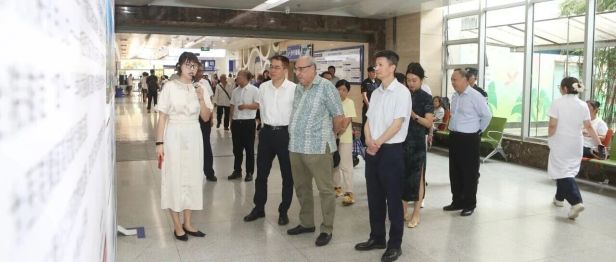 摩洛哥驻华大使阿卜杜勒卡德尔·安萨里一行到访绵阳市中心医院