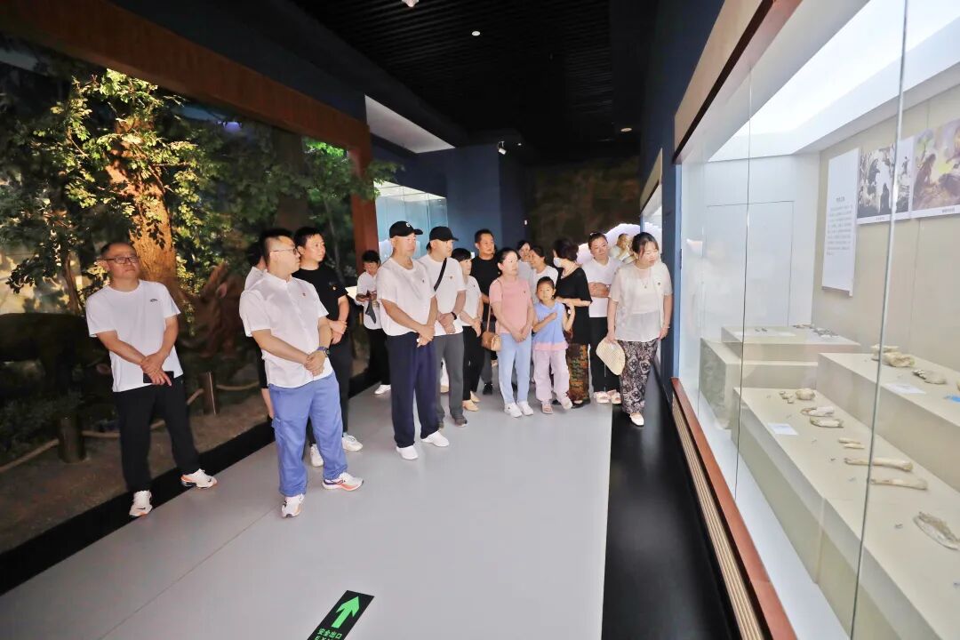 本溪市中心医院多个党支部联合开展庆祝建党 105 周年主题党日活动