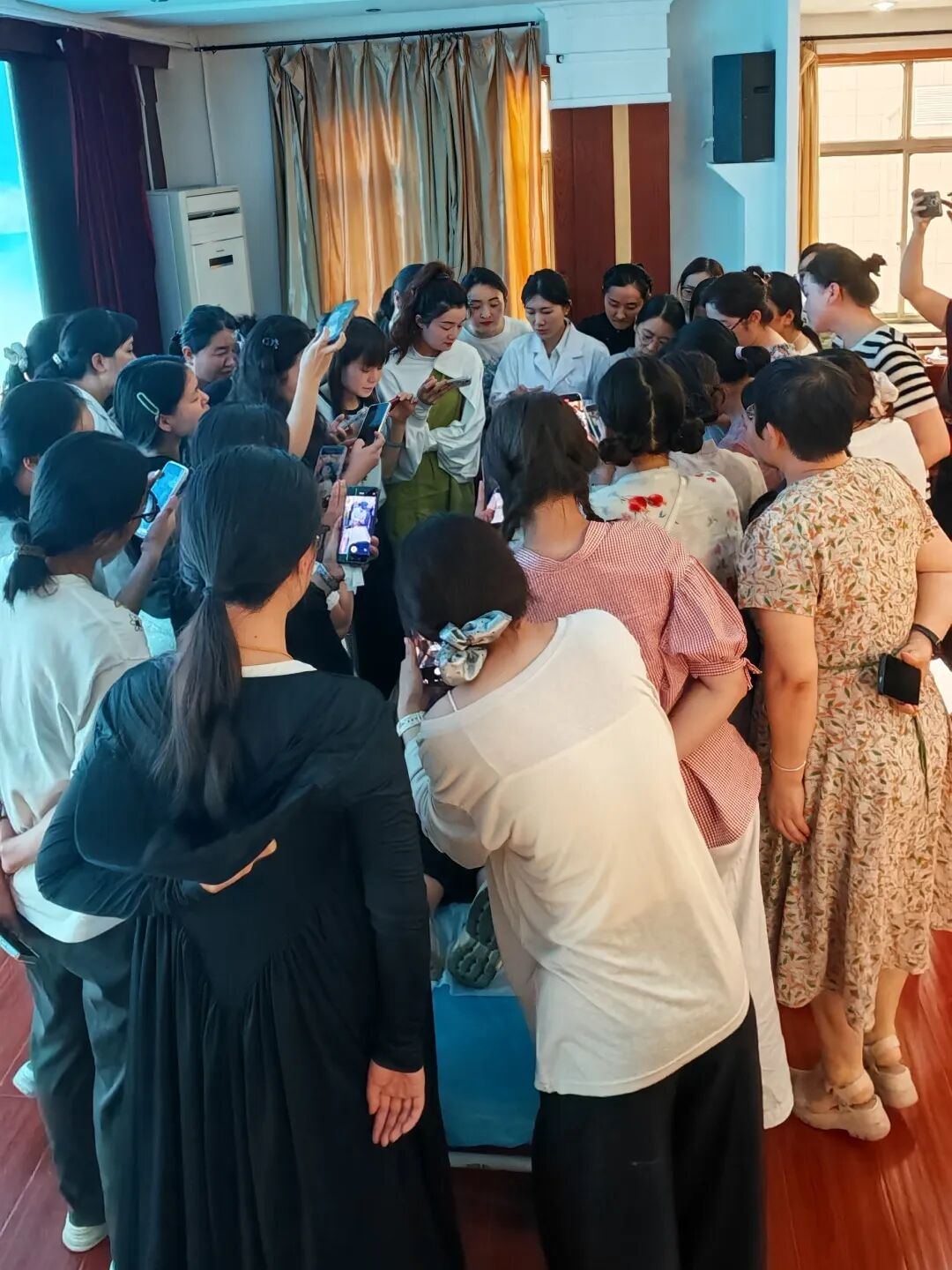 养颜·风控·施术 | 洛阳市护理学会内科护理分会第二季度学术交流会在河科大二附院成功举办