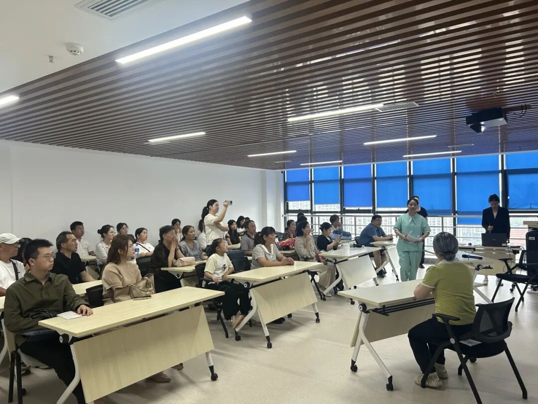 “知津·医道”第一届基层医务人员服务能力提升培训班圆满落幕，400余名基层医务骨干齐聚长江新区共筑健康网底
