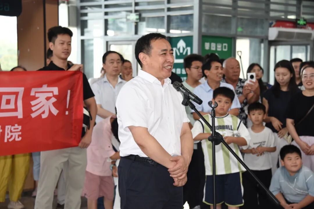 跨越万里践初心 仁术援非载誉归——河科大二附院两名援赞医疗队员圆满完成任务凯旋