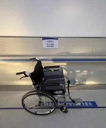 改善护理服务 | 匠心守护安康 以爱温暖就医路