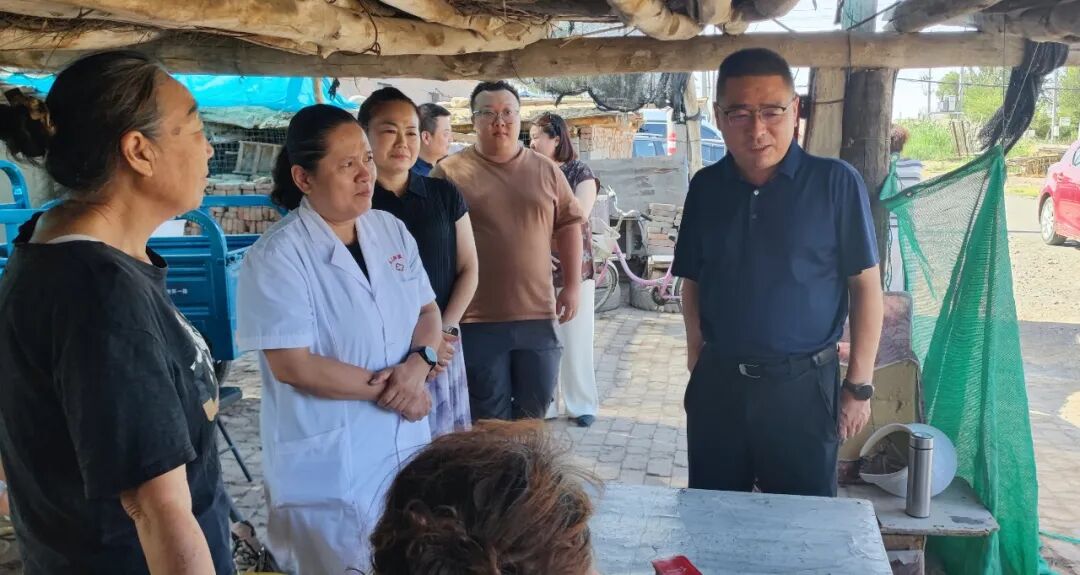 【医院动态】下沉基层听民声 精准施策解民忧——医院领导深入一线调研破解群众就医难题