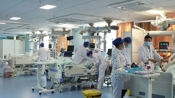 生死竞速守初心，心桥再造焕新生——记多学科联动救治心脏骤停重症患者