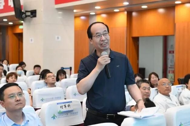 交大一附院召开2026年度重点任务中期考核答辩会