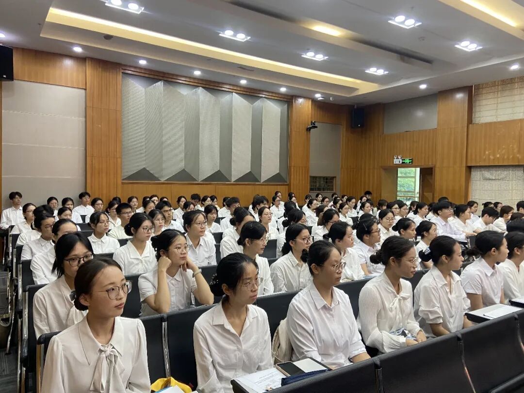 新面孔 新起点 | 广西医科大一附院举行2026年新入职护士岗前培训开班仪式