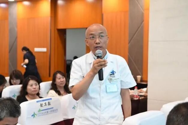 交大一附院召开2026年度重点任务中期考核答辩会