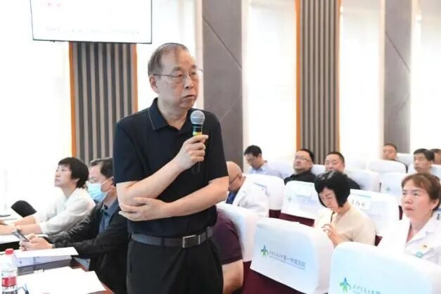 交大一附院召开2026年度重点任务中期考核答辩会
