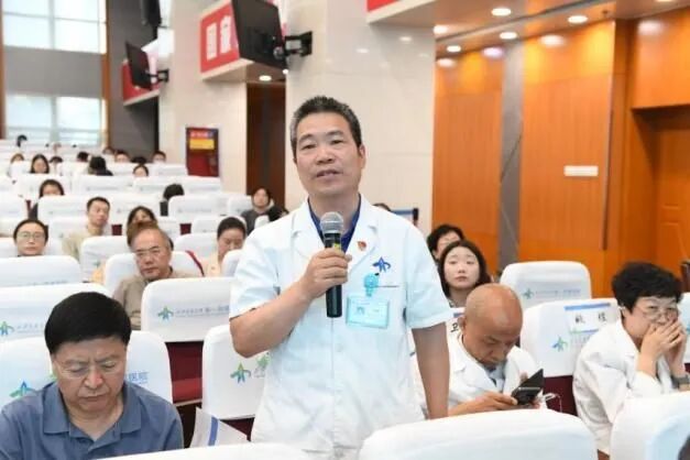 交大一附院召开2026年度重点任务中期考核答辩会