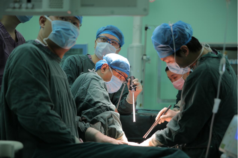东北首家腹膜后肿瘤诊疗中心：国文医院九年攻坚，近千台高难度手术突破「生命禁区」