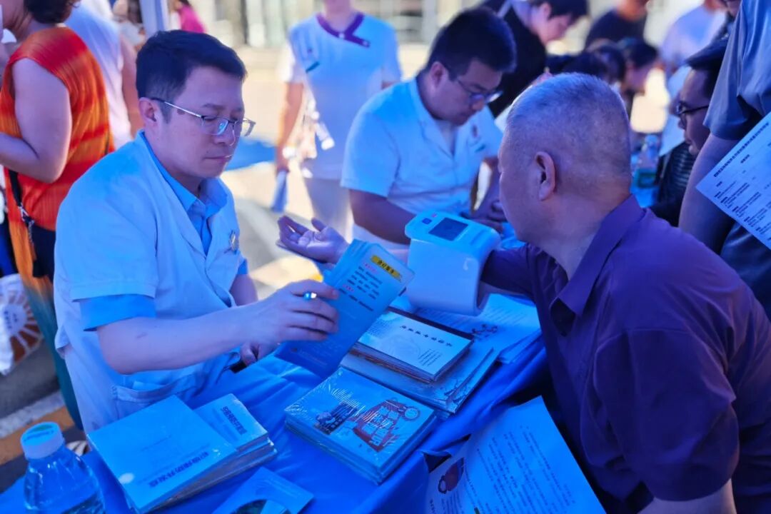 全国“轻盈巴士”走进长治市中医医院，家门口解锁科学减重新方式