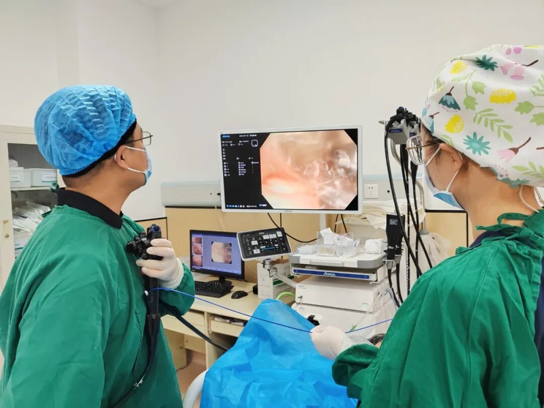【给力】3岁宝宝急腹症危在旦夕,多学科联手“镜”下施治,免去开腹一刀