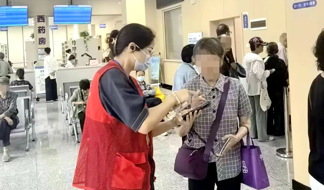 【一医·医者红】湘潭市第一人民医院“红色医站”：让门诊服务更有温度