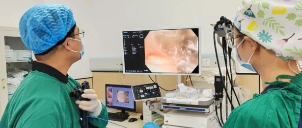 【给力】3岁宝宝急腹症危在旦夕，多学科联手“镜”下施治，免去开腹一刀