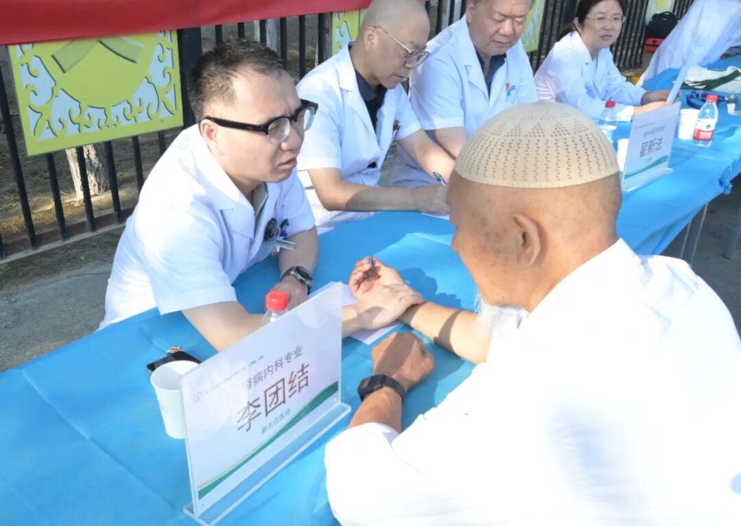 【义诊服务】全域同心护健康 巡诊送医到连队 ——优质健康服务直达石总场北泉镇职工群众心坎
