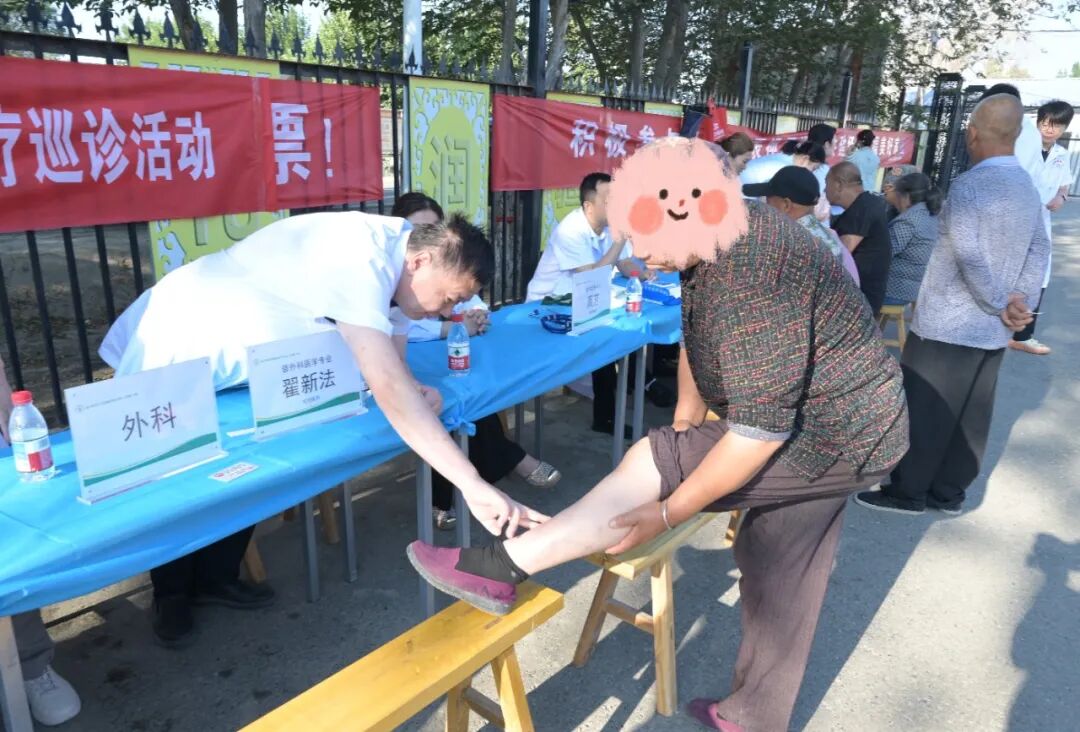 【义诊服务】全域同心护健康 巡诊送医到连队 ——优质健康服务直达石总场北泉镇职工群众心坎