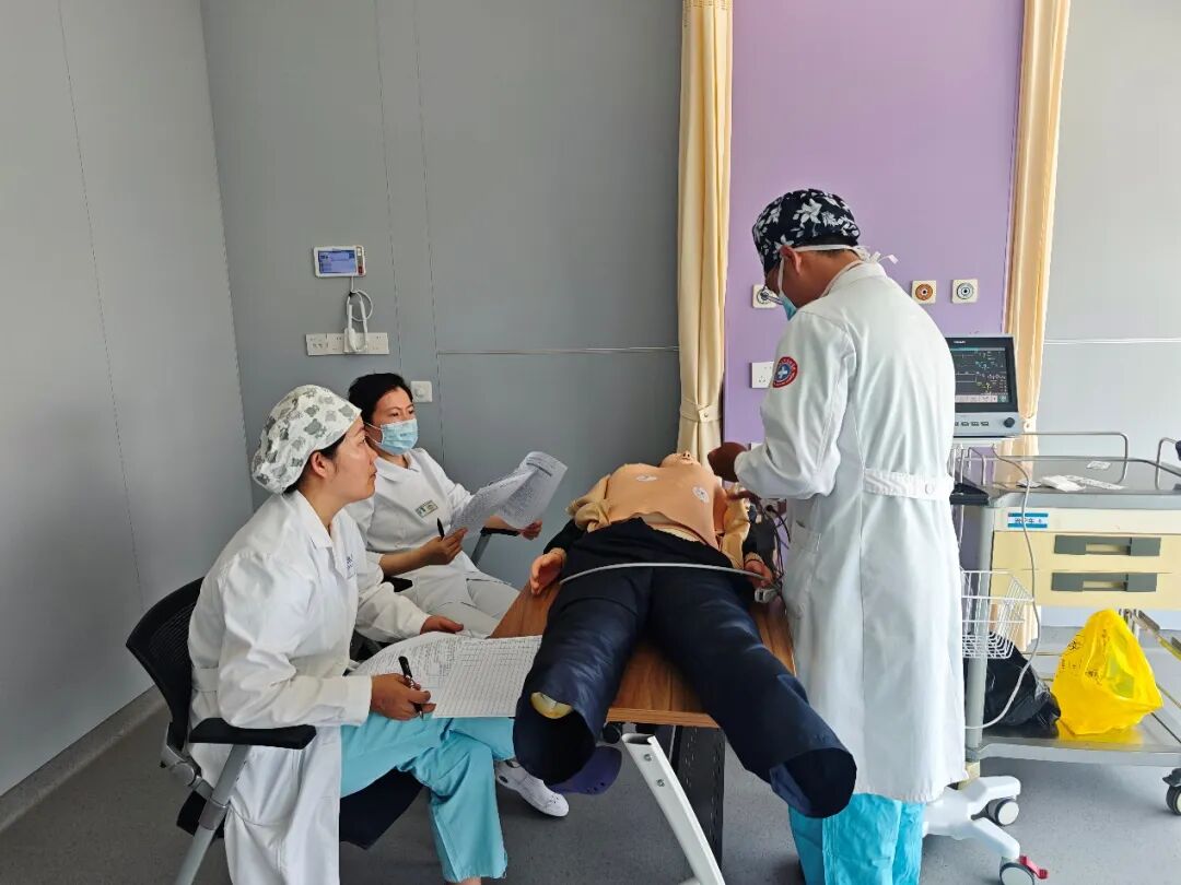 淬炼专业功底，守护护理初心 | 燕达陆道培医院护理部圆满完成半年度护理分层级考核工作