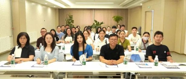 CODE师资培训班全国眼视光骨干教师再访天津华厦 | 共绘产教融合新图景